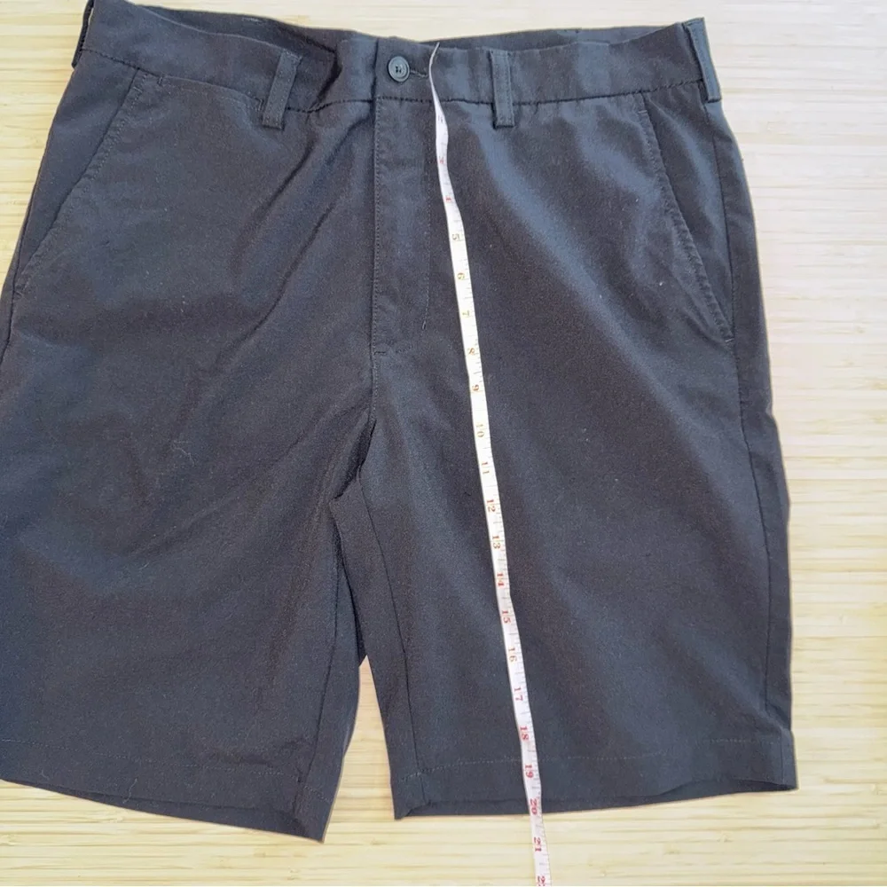 Classic Men's Black golf Shorts size 34